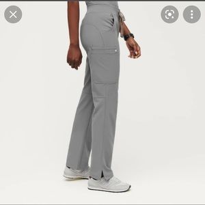 Dark space gray kade scrub pants by FIGS. NWT.
